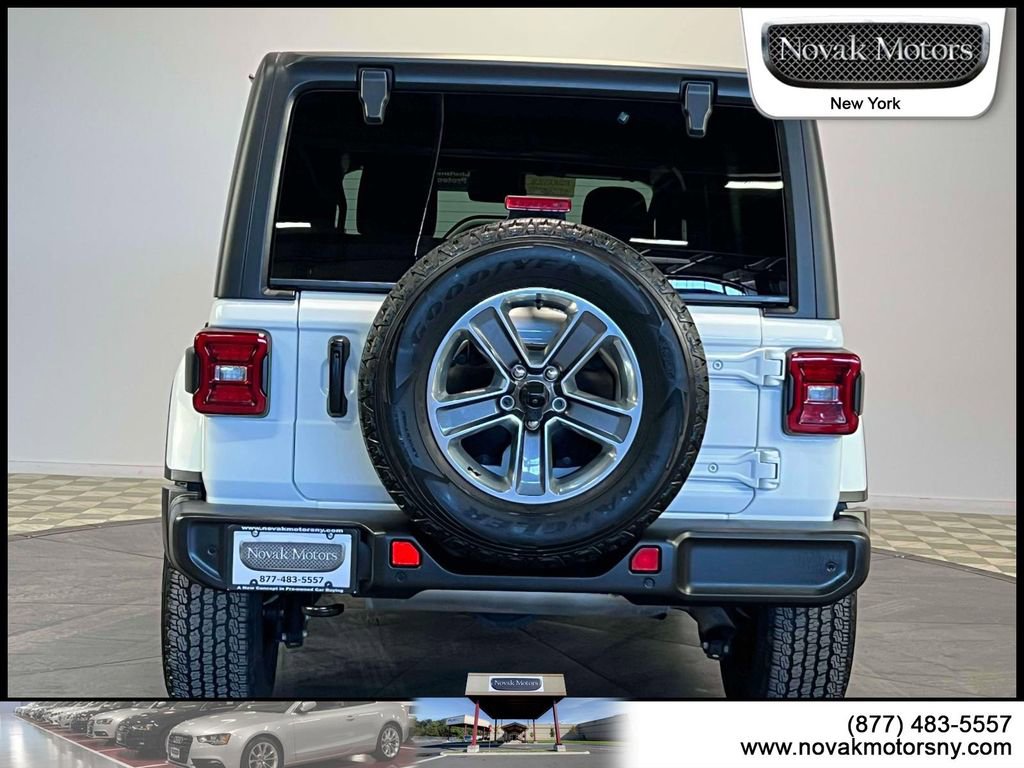 Used 2022 Jeep Wrangler Unlimited Sahara w/ Cold Weather Group AWD/4WD image 7