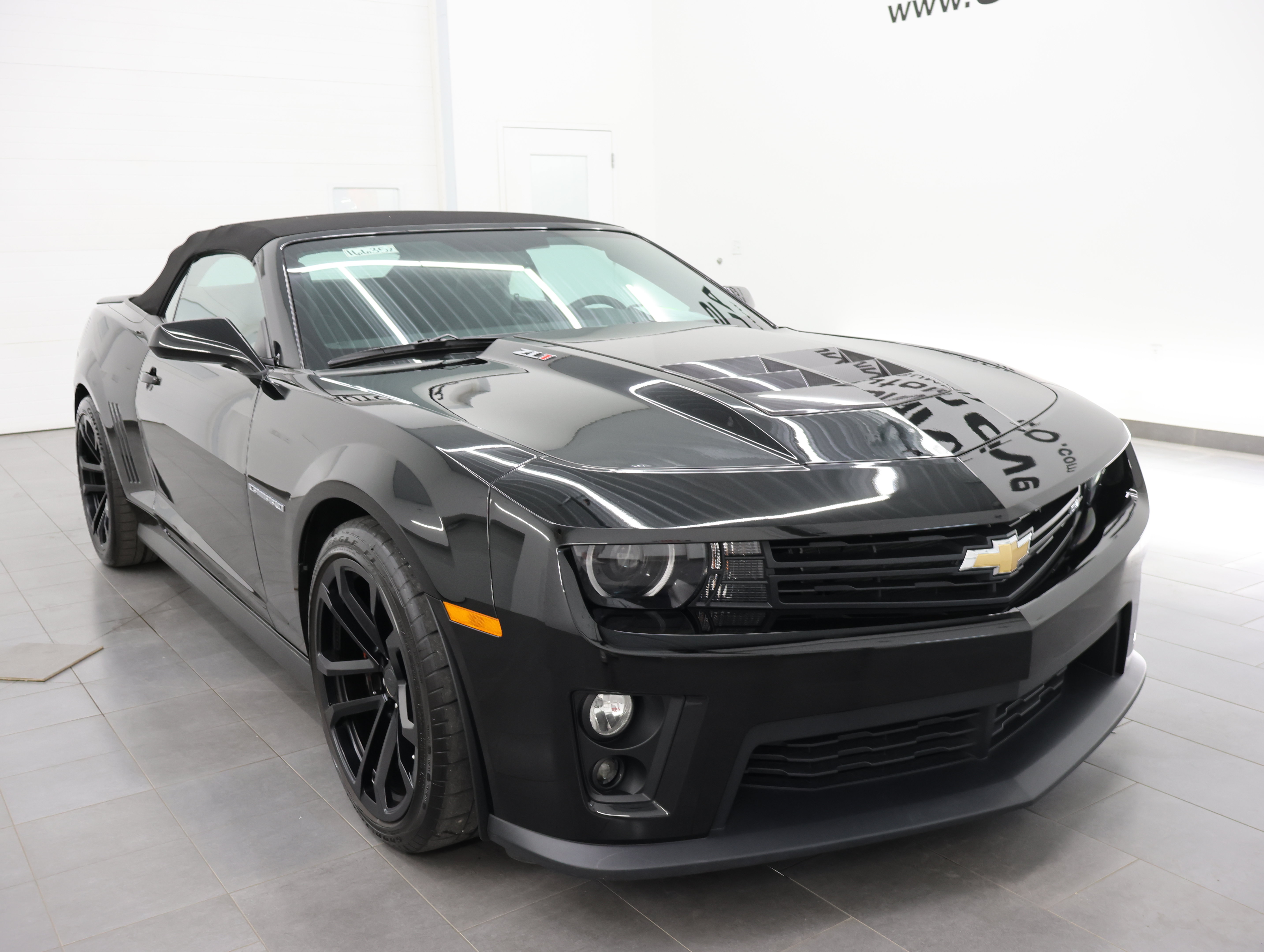Used 2015 Chevrolet Camaro ZL1 RWD image 2