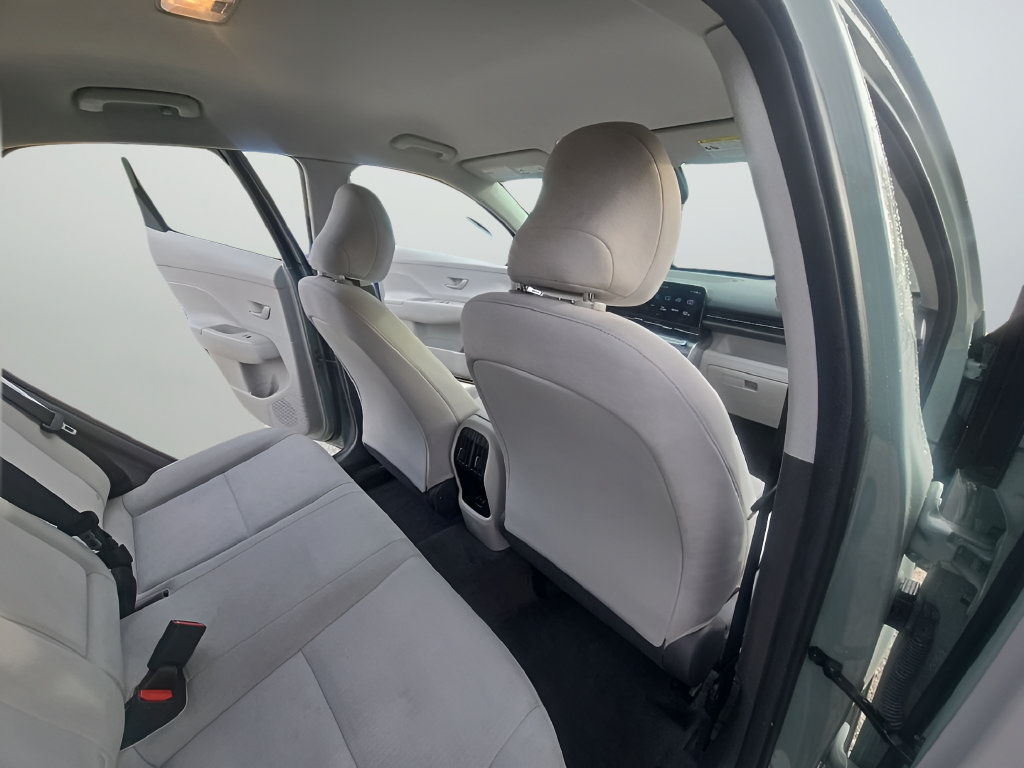 Used 2025 Hyundai Kona SEL FWD image 22