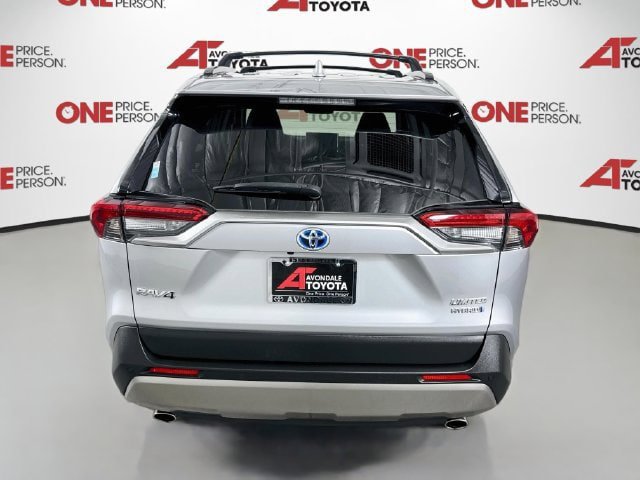 Certified 2022 Toyota RAV4 Limited w/ Limited Grade Weather Package AWD/4WD image 7