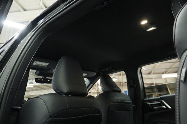 New 2026 Mitsubishi Outlander LE FWD image 22
