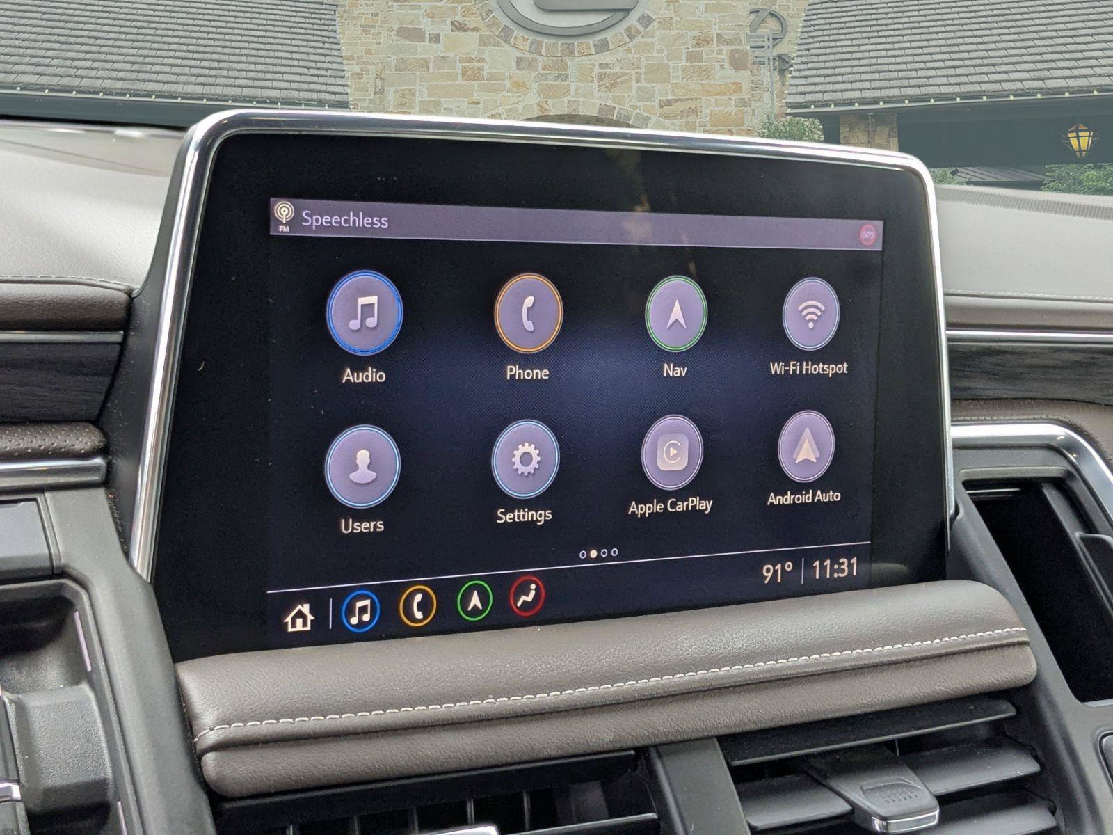Used 2021 GMC Yukon XL SLT w/ Rear Media and Nav Package RWD image 11