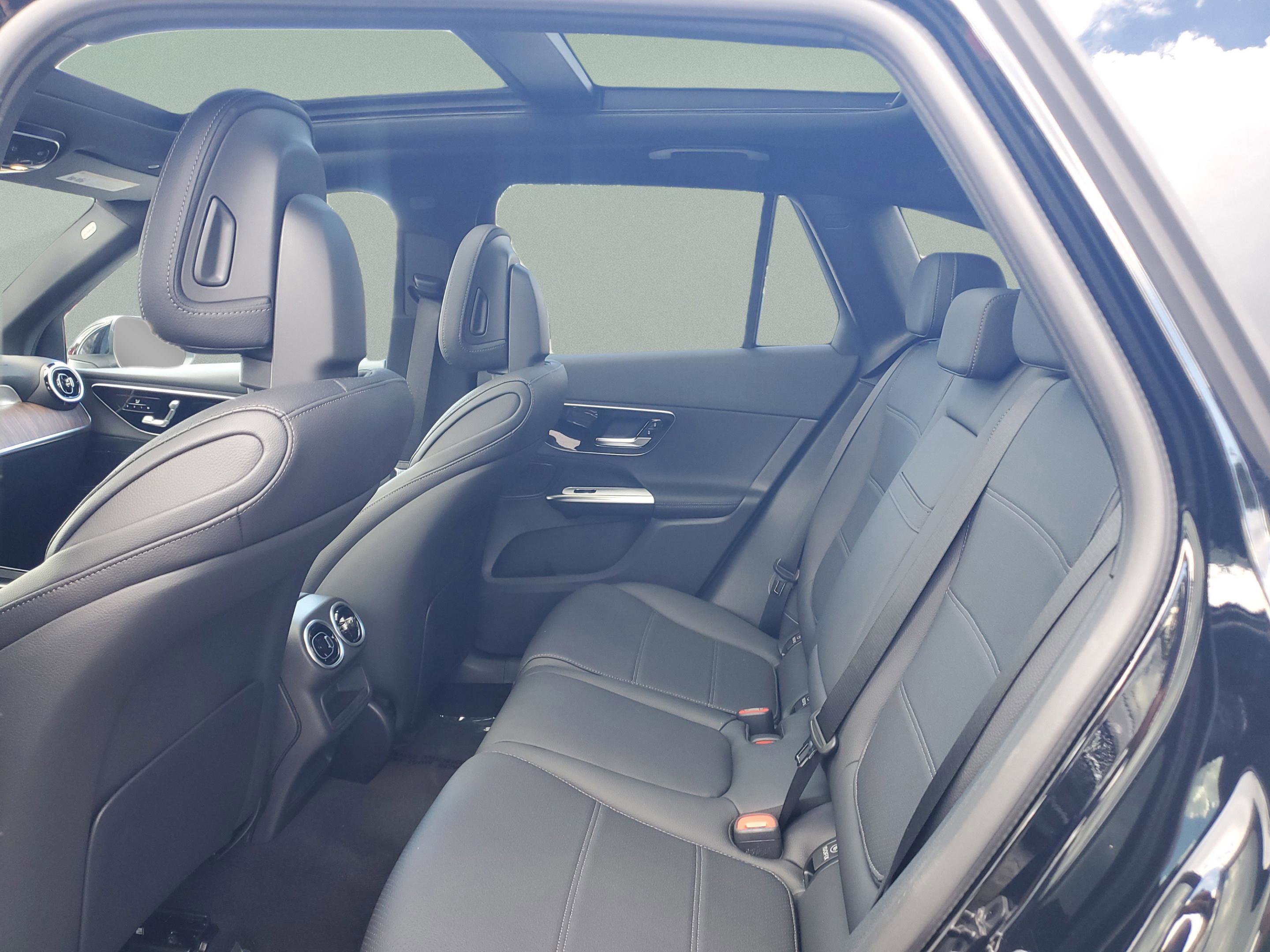 Certified 2026 Mercedes-Benz GLC 300 4MATIC image 7