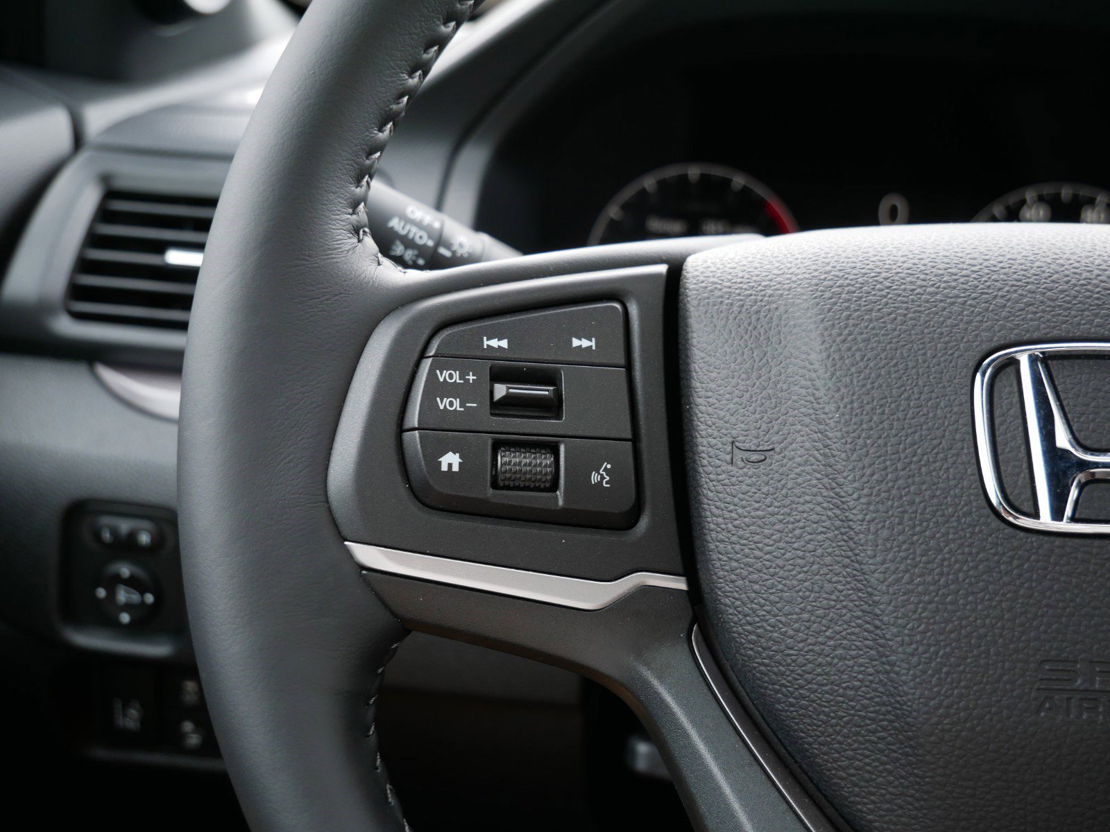 New 2026 Honda Ridgeline RTL image 12