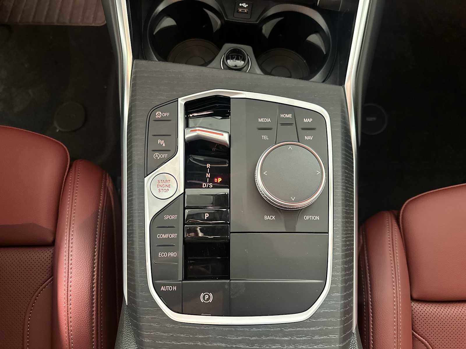 New 2026 BMW 330i xDrive Sedan w/ Convenience Package image 17