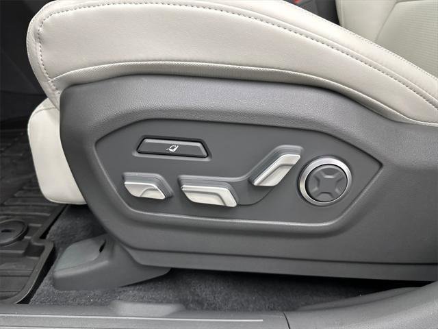 New 2026 Hyundai Santa Fe Calligraphy image 10