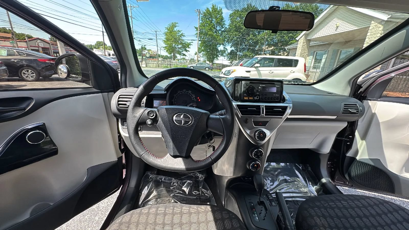 Used 2012 Scion iQ w/ Rear Speaker Pkg FWD image 10