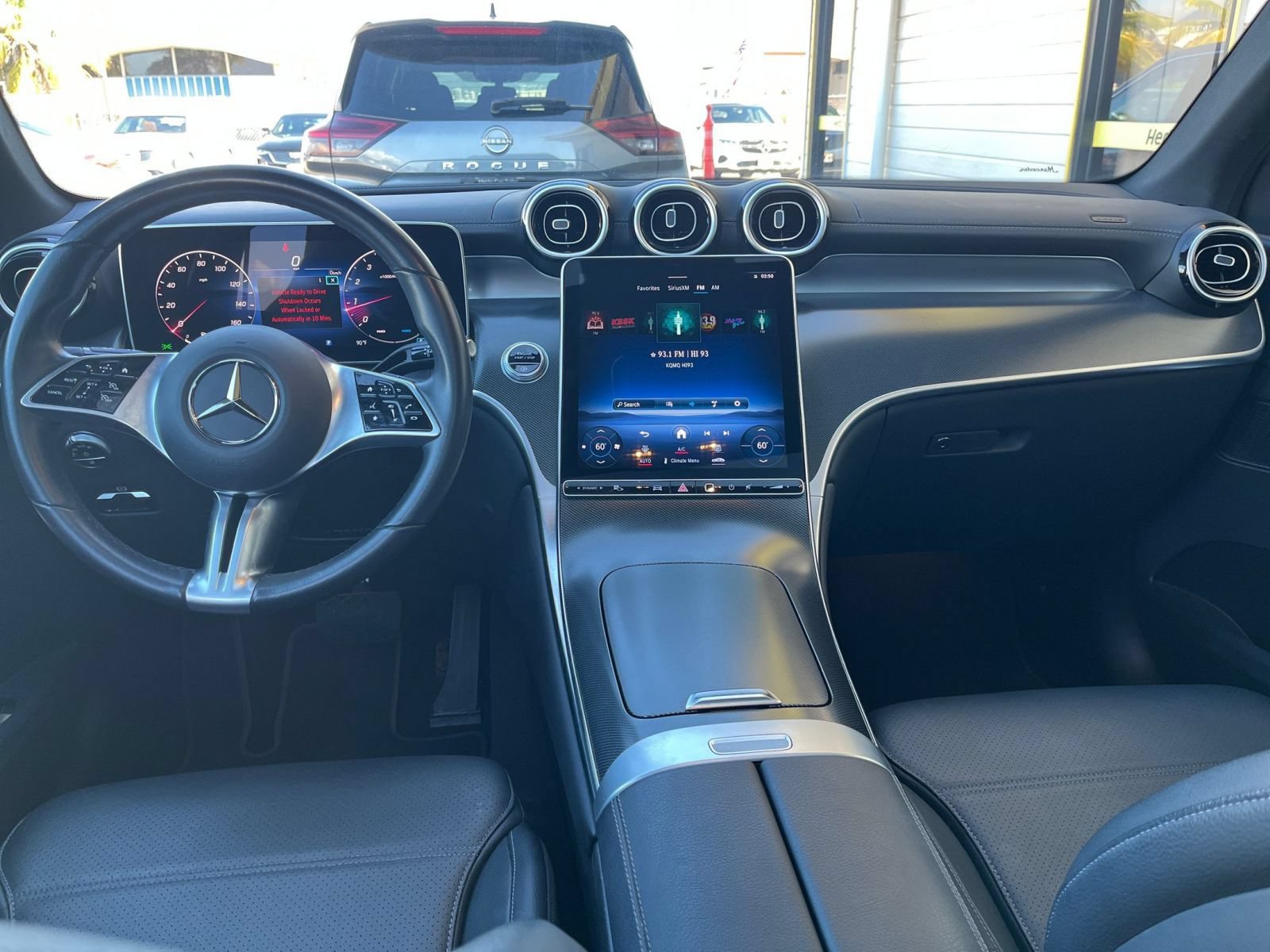 Used 2024 Mercedes-Benz GLC 300 4MATIC image 34