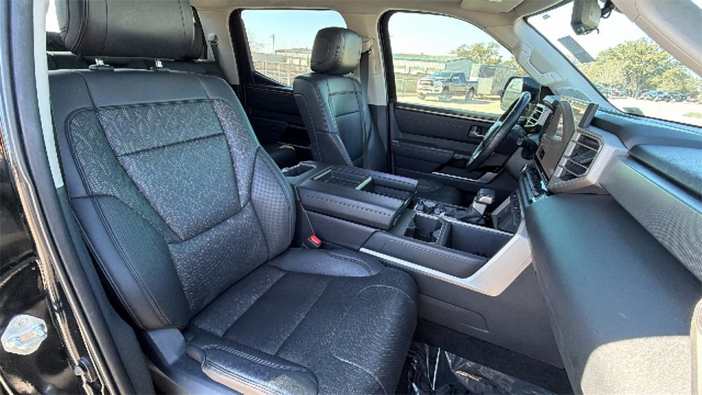 Used 2022 Toyota Tundra Limited image 38