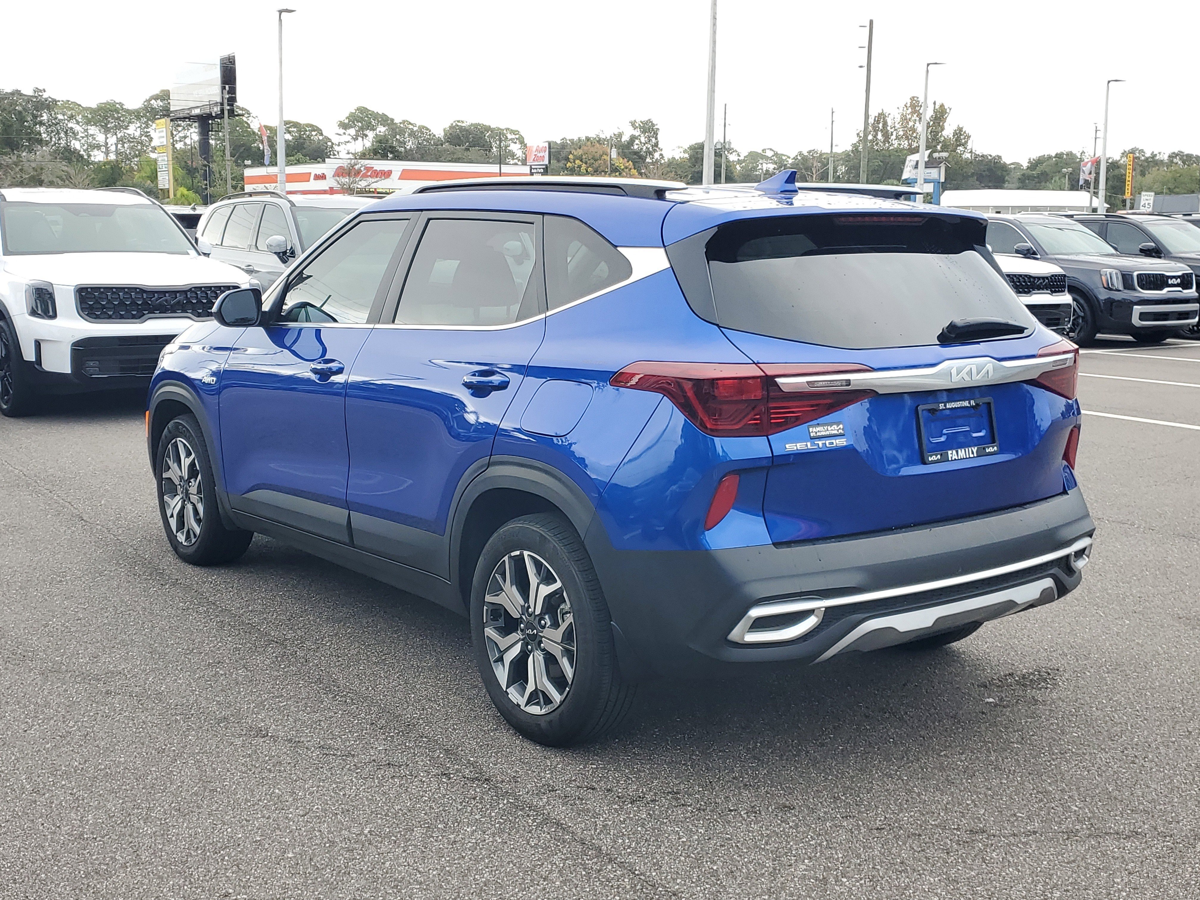 Certified 2023 Kia Seltos EX image 4