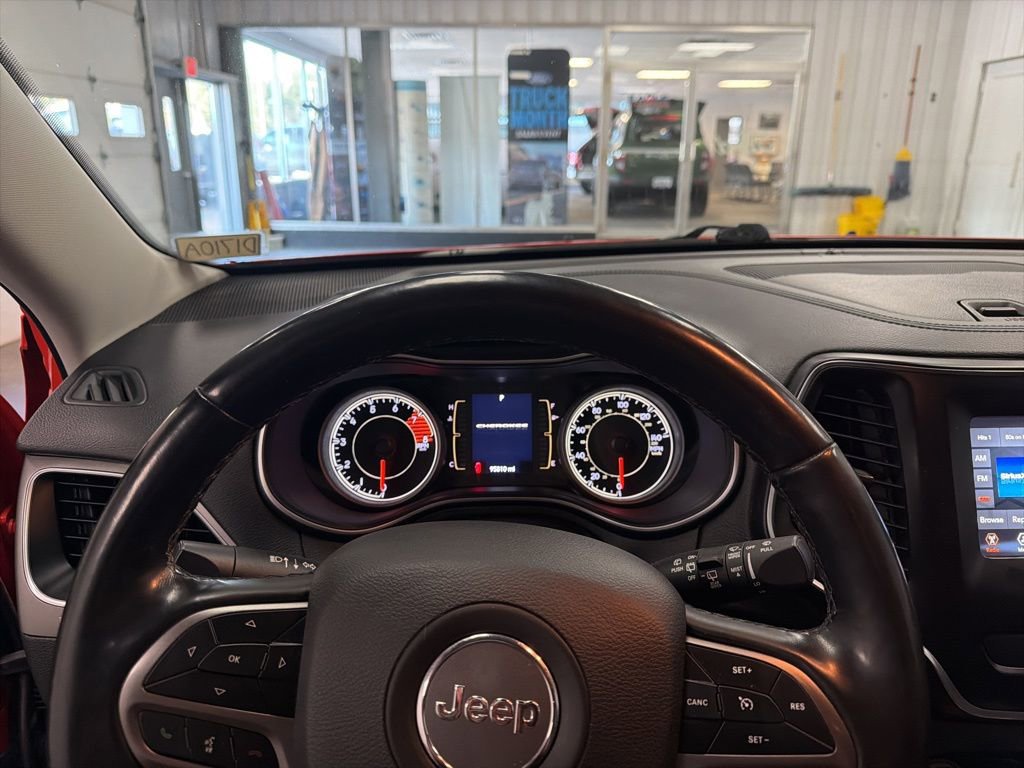 Used 2021 Jeep Cherokee Latitude Lux w/ Trailer Tow Group image 16