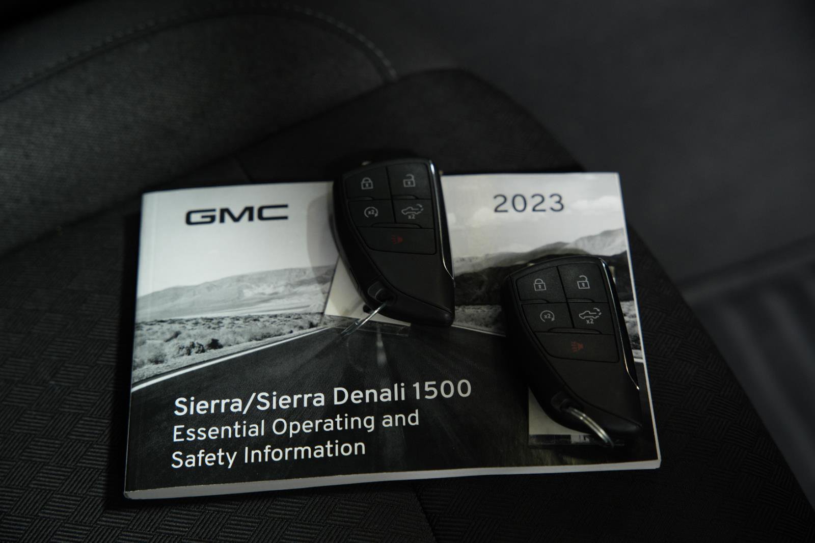 Used 2023 GMC Sierra 1500 SLE w/ Preferred Package image 40