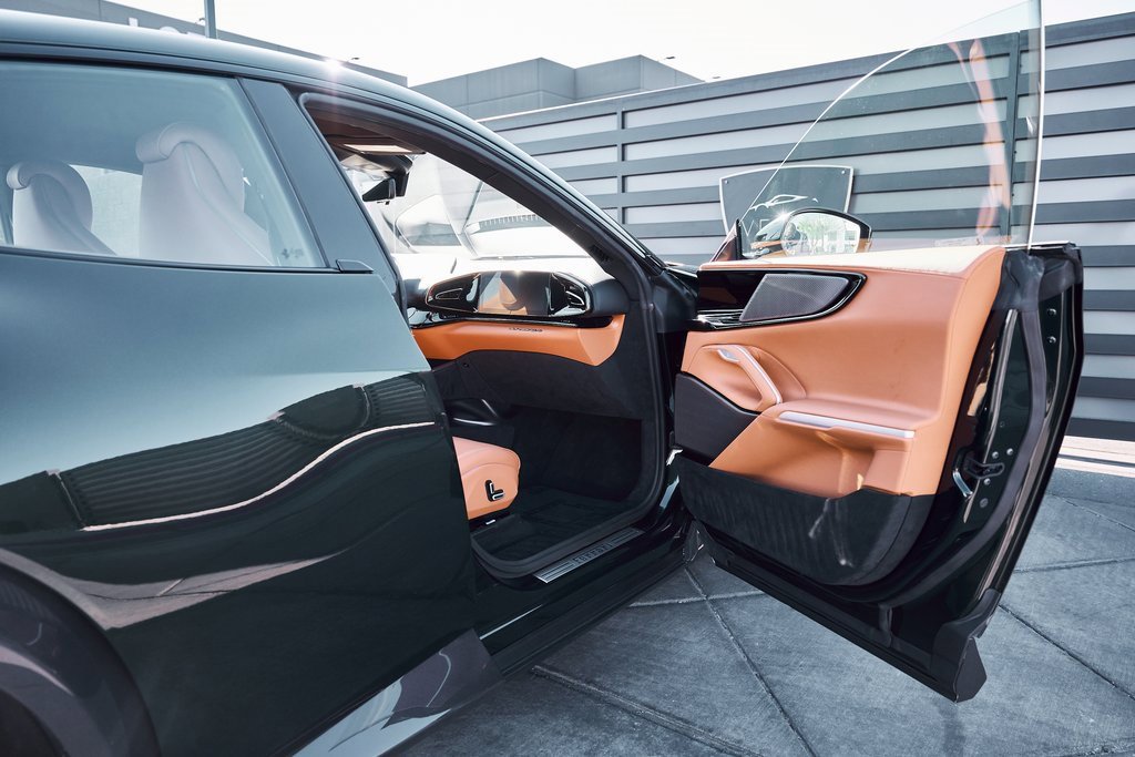 Used 2026 Ferrari Purosangue image 33