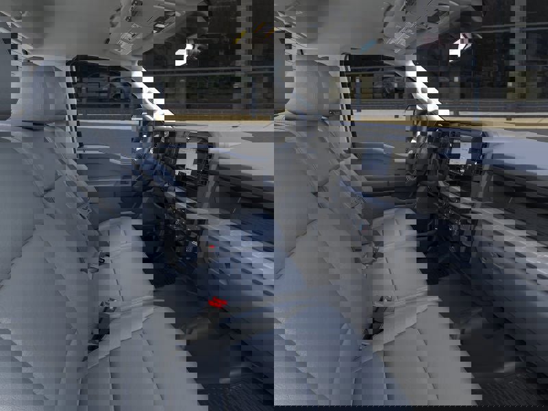 New 2026 Ford F550 4x4 Regular Cab Super Duty image 11