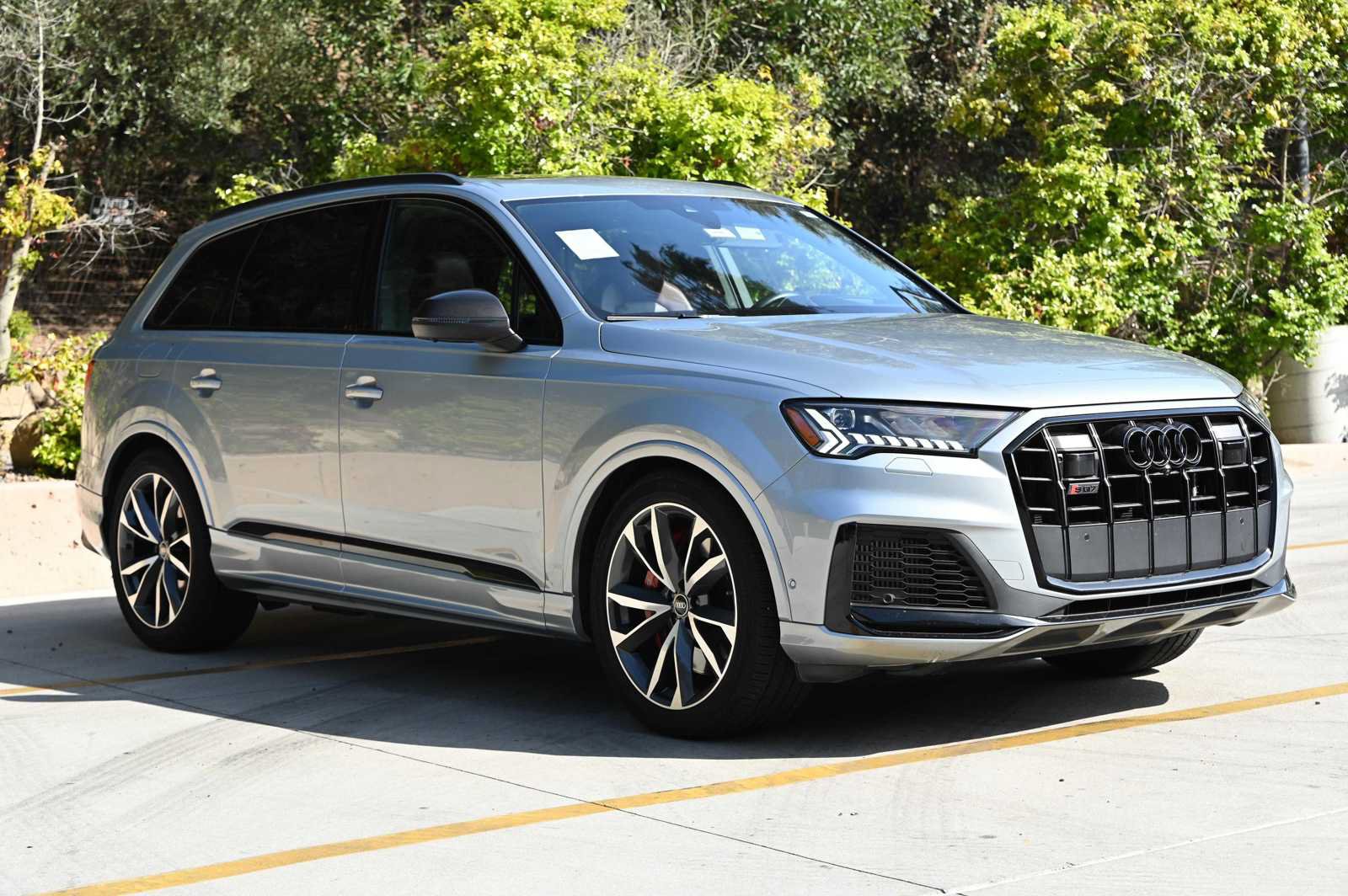Used 2023 Audi SQ7 Prestige AWD/4WD image 3