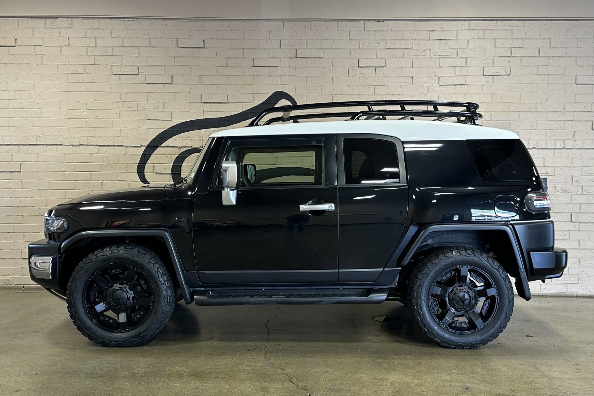 Used 2007 Toyota FJ Cruiser 4WD image 7