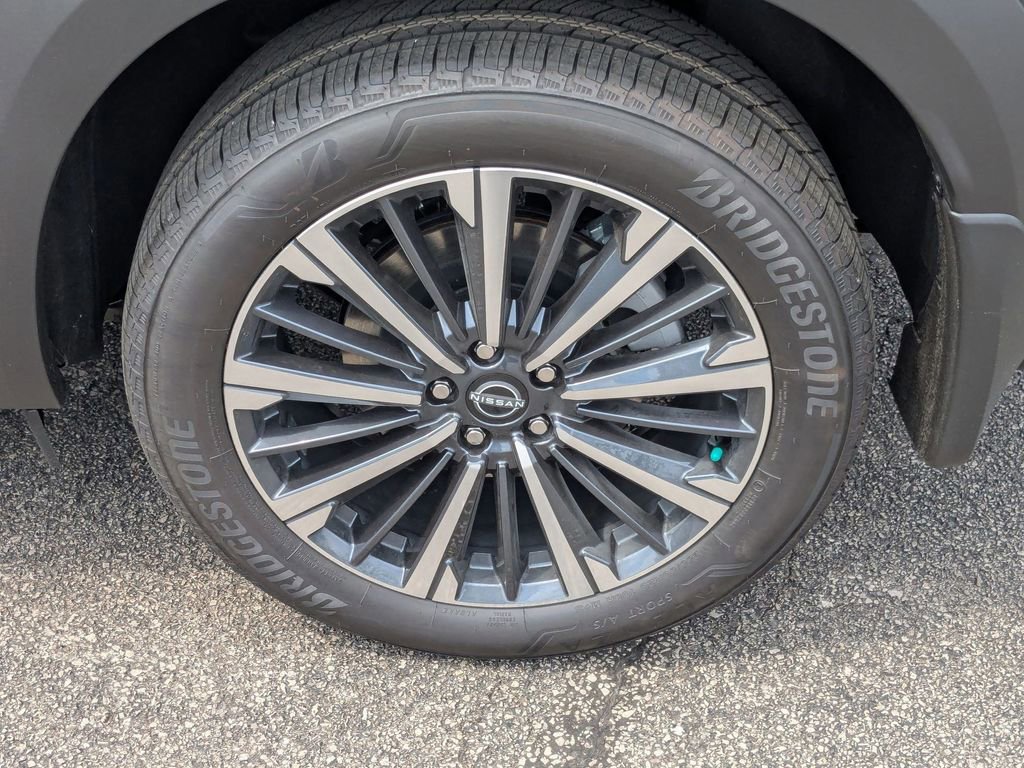 New 2026 Nissan Pathfinder Platinum image 13