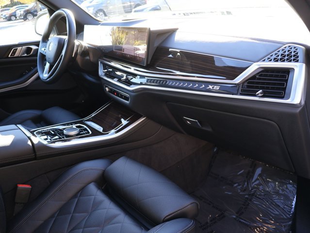 Used 2026 BMW X5 xDrive50e AWD/4WD image 26