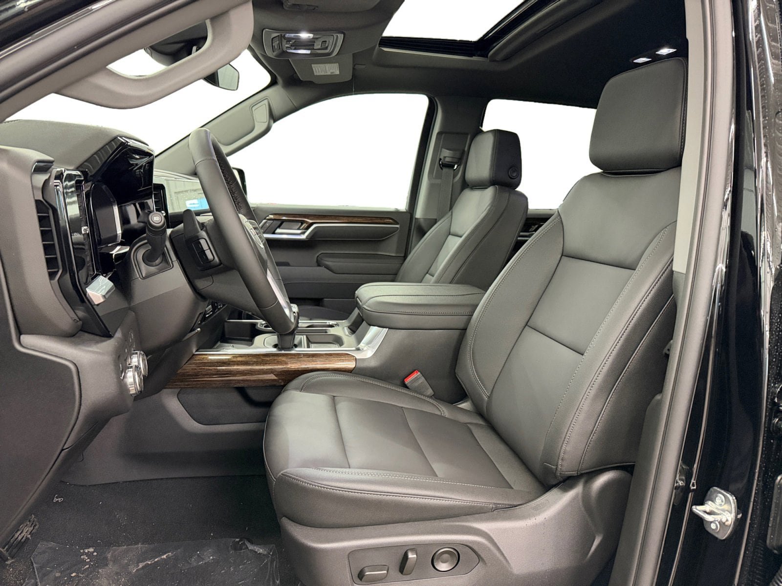 New 2026 GMC Sierra 1500 Elevation w/ Elevation Premium Package AWD/4WD image 9