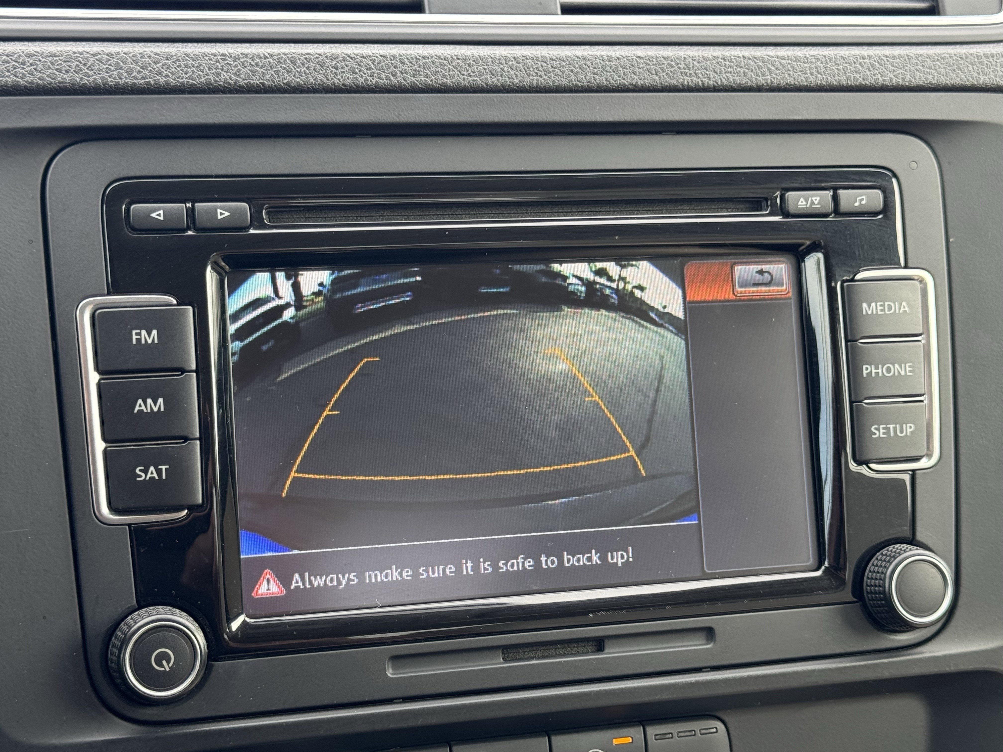 Used 2015 Volkswagen Jetta SE image 25