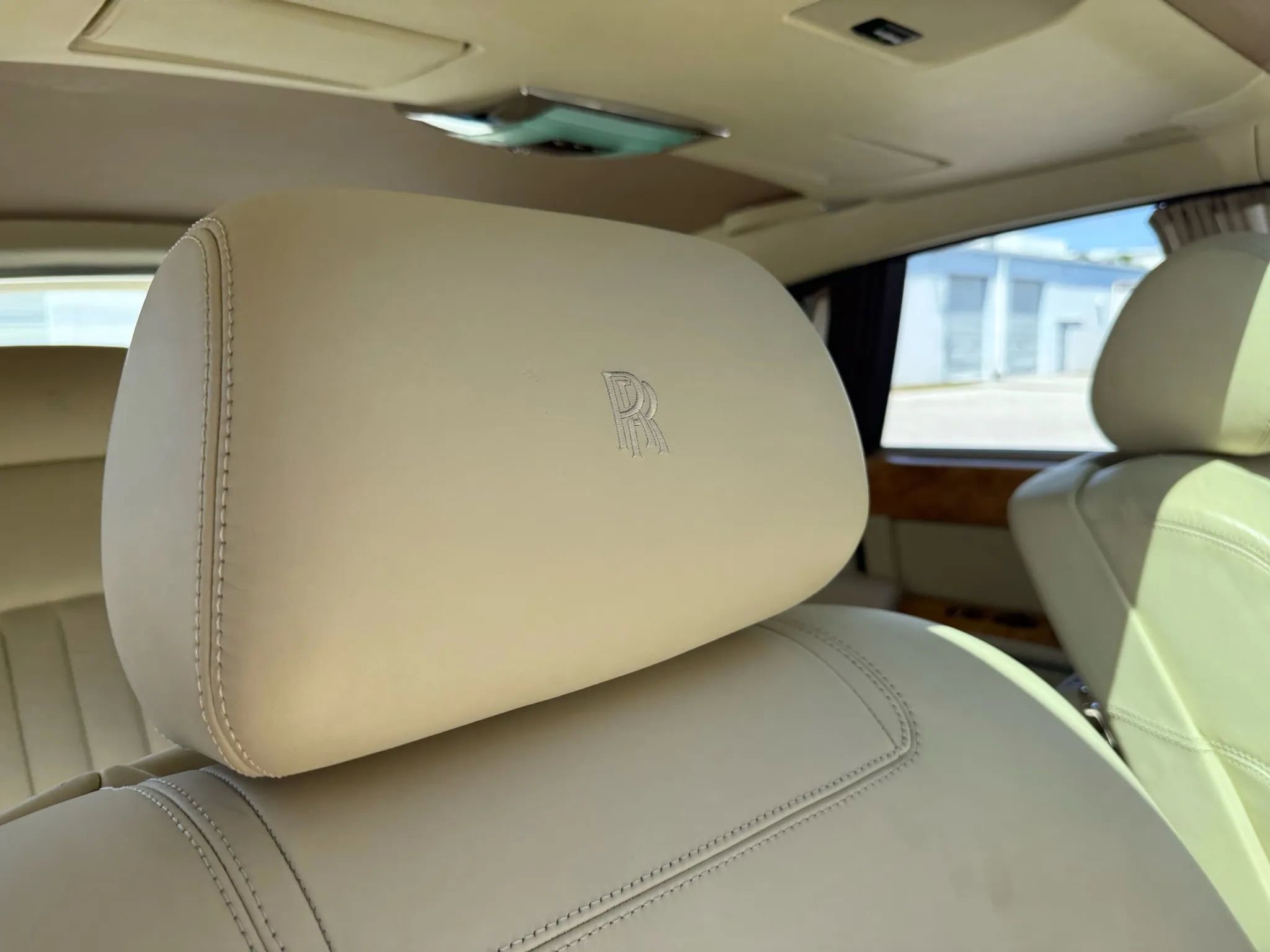 Used 2011 Rolls-Royce Phantom Sedan image 35