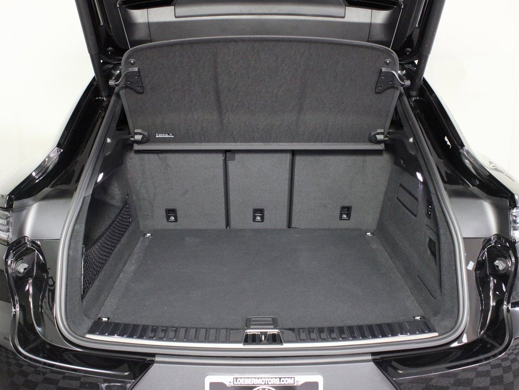 Certified 2025 Porsche Cayenne Coupe image 13