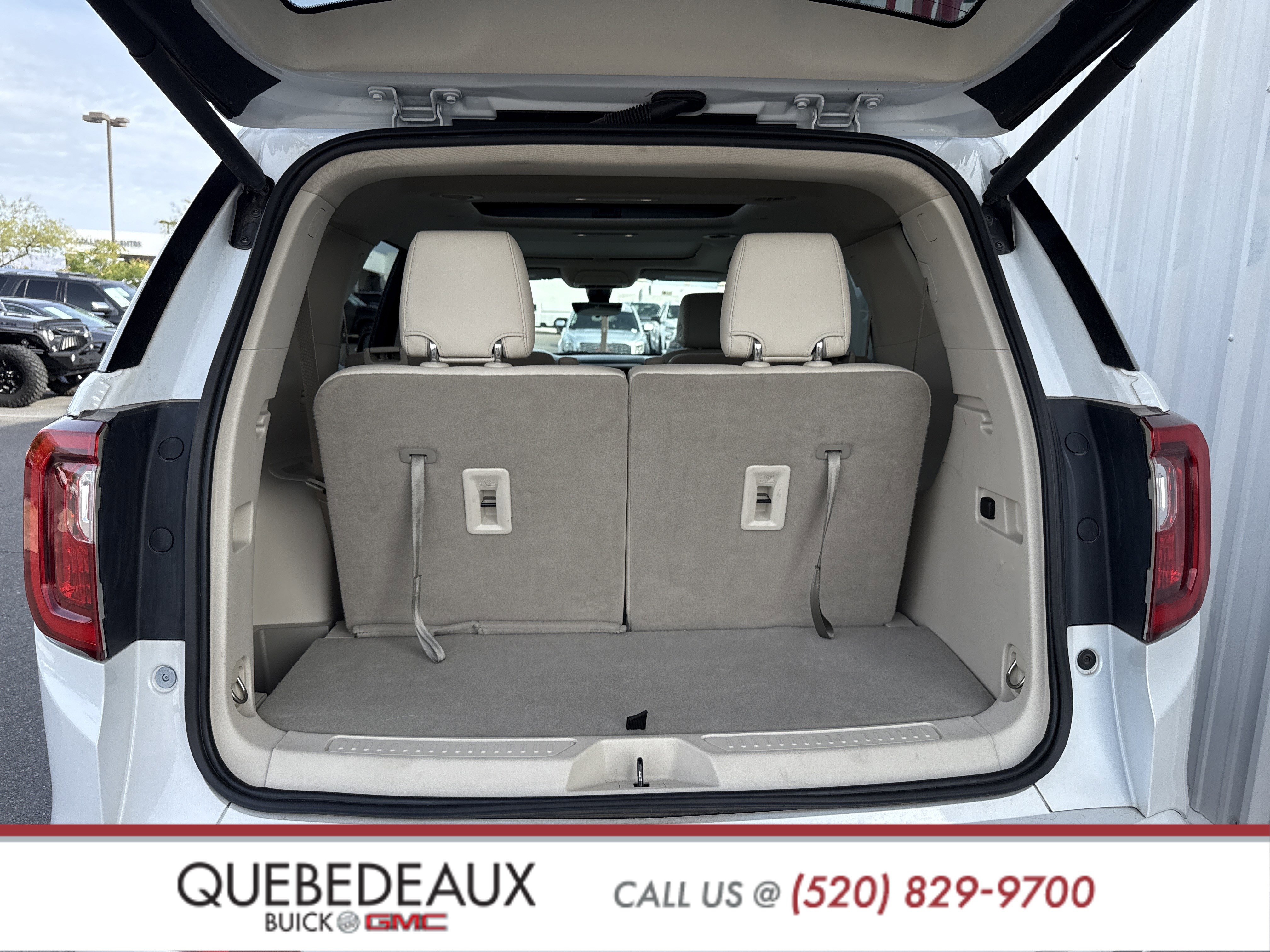 Used 2020 GMC Acadia Denali w/ Denali Ultimate Package image 9