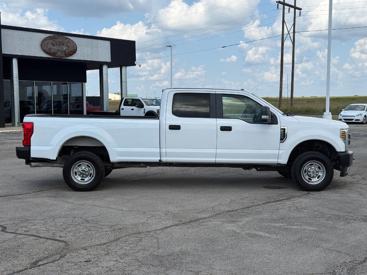 Used 2019 Ford F250 XL w/ Power Equipment Group image 4