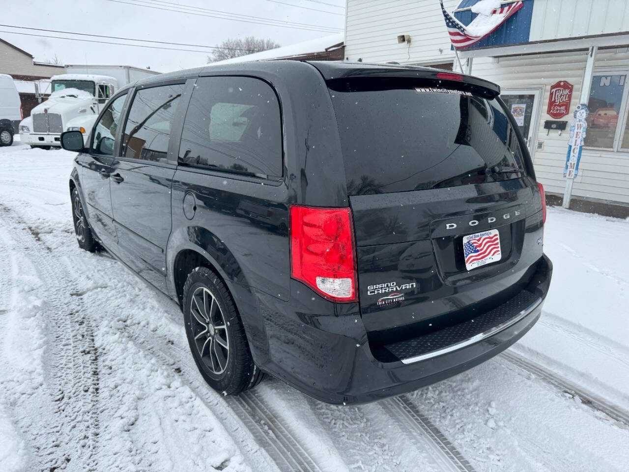 Used 2016 Dodge Grand Caravan R/T w/ Safety Sphere Group image 8