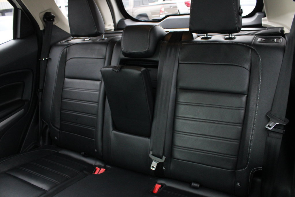 Used 2018 Ford EcoSport Titanium FWD image 22