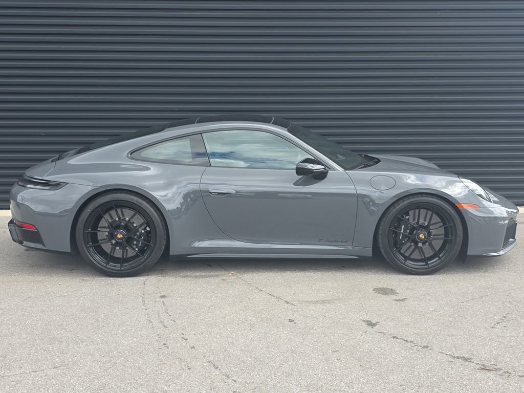 Certified 2025 Porsche 911 Carrera 4 GTS AWD/4WD image 8