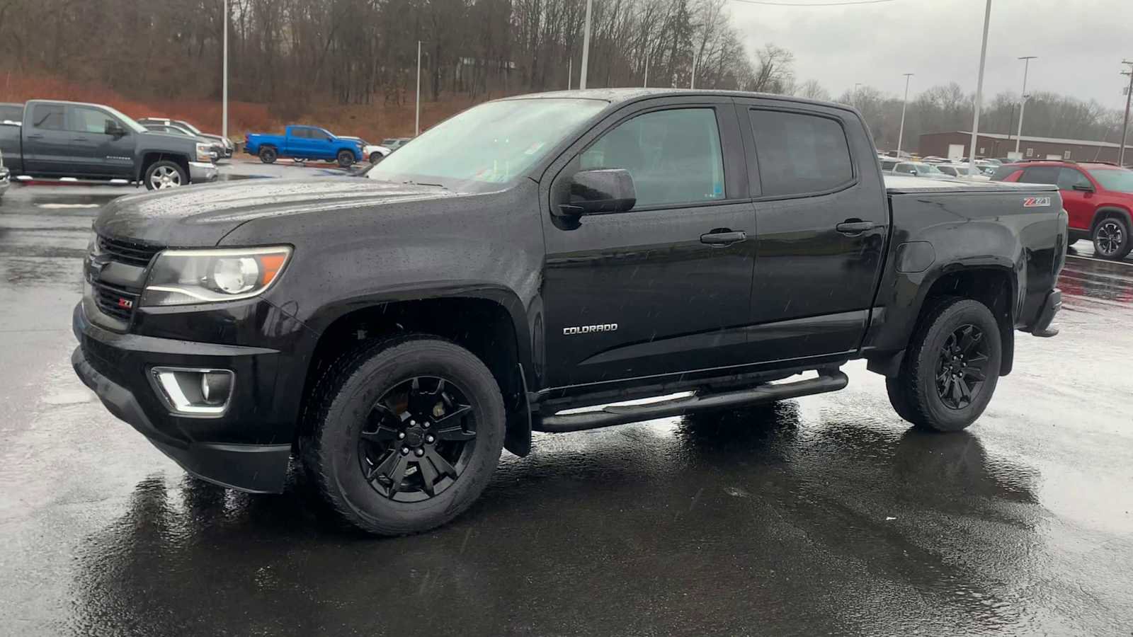 Used 2018 Chevrolet Colorado Z71 w/ LPO, Premium Interior Package image 4