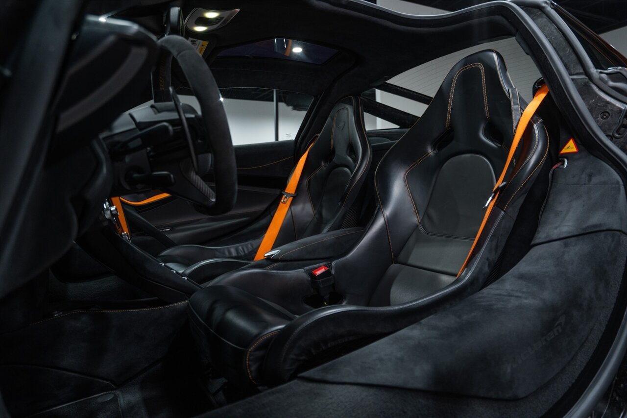Used 2019 McLaren 720S Performance RWD image 20