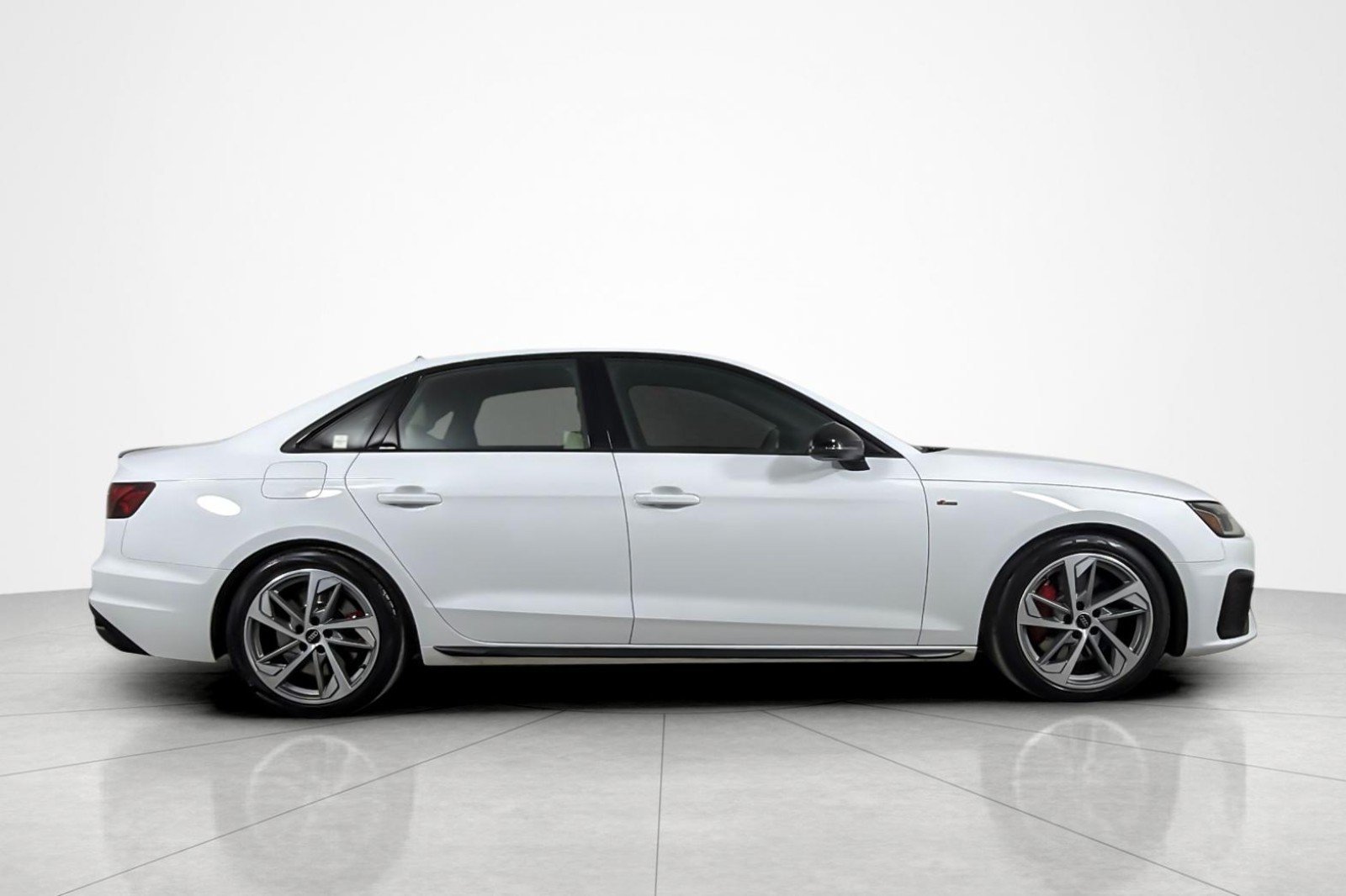 Used 2023 Audi A4 2.0T Premium Plus w/ Premium Plus Package AWD/4WD image 6