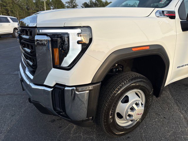New 2026 GMC Sierra 3500 Pro w/ Convenience Package image 6