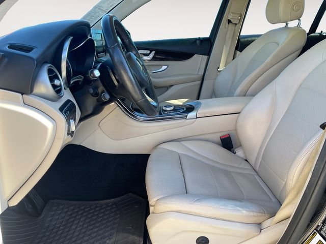 Used 2018 Mercedes-Benz GLC 300 image 32