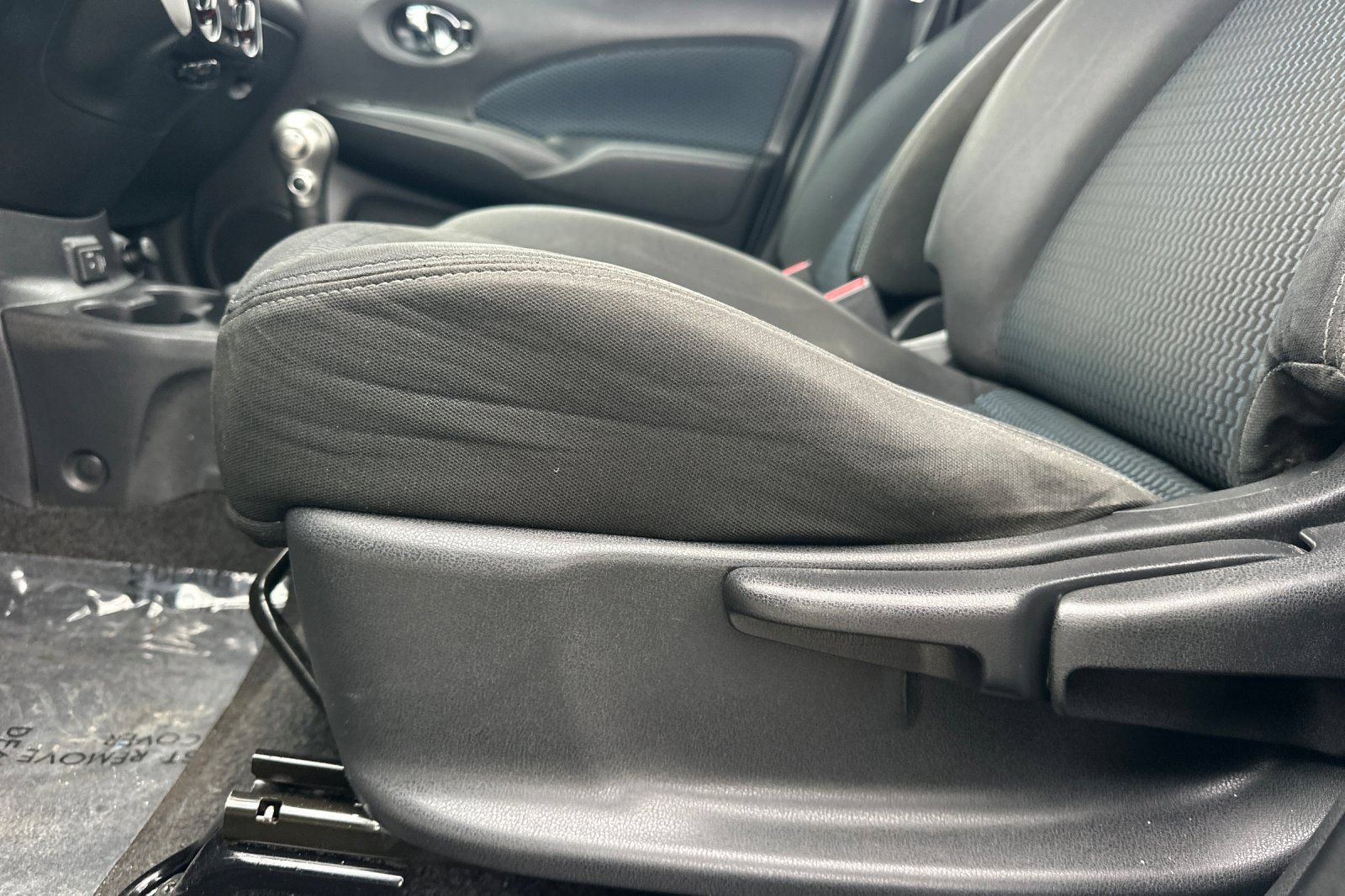 Used 2018 Nissan Versa Note SV FWD image 13