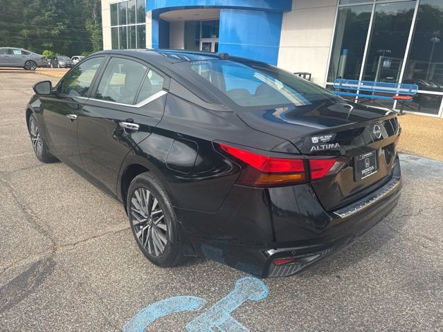 Used 2023 Nissan Altima 2.5 SV image 5