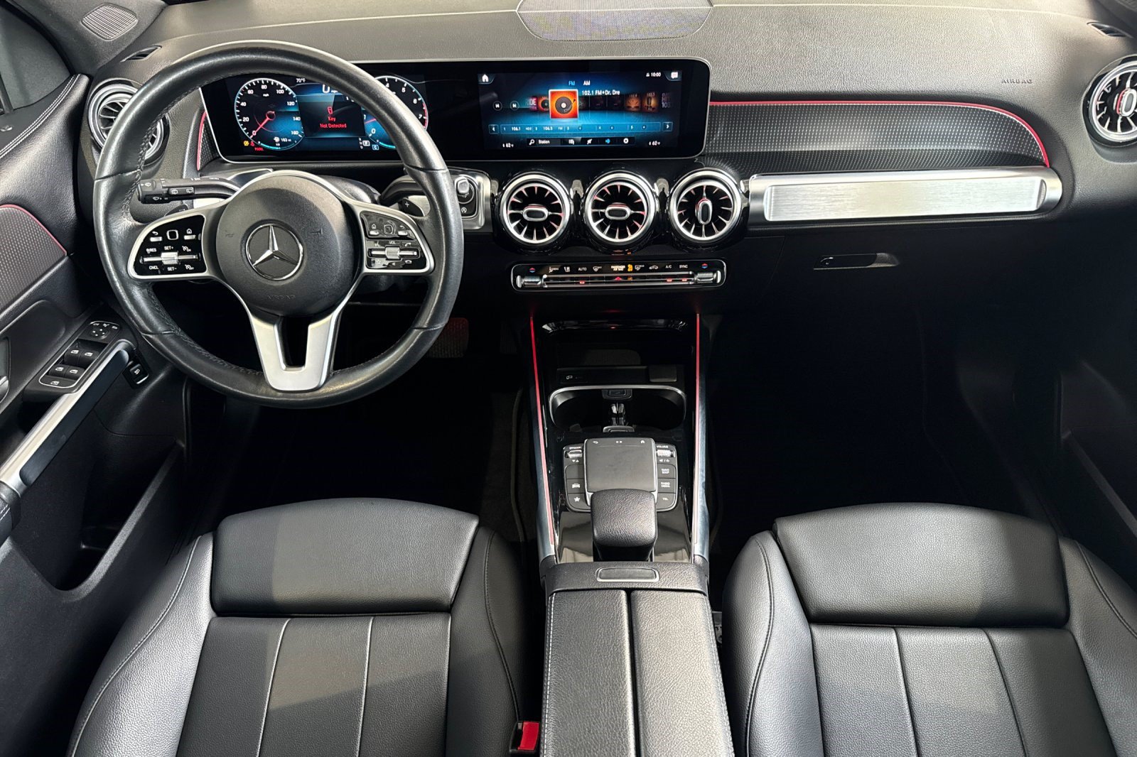 Used 2021 Mercedes-Benz GLB 250 4MATIC image 17
