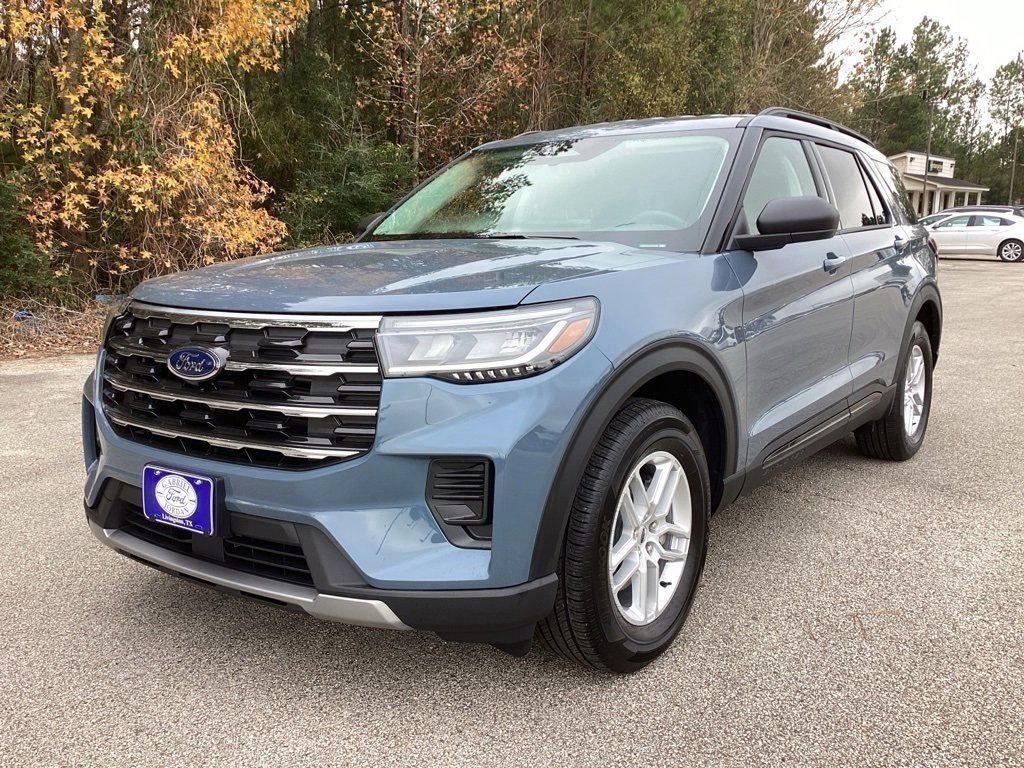 New 2026 Ford Explorer Active image 3