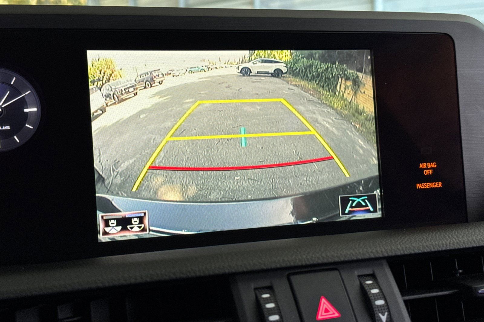 Used 2021 Lexus ES 300h w/ Premium Package FWD image 18
