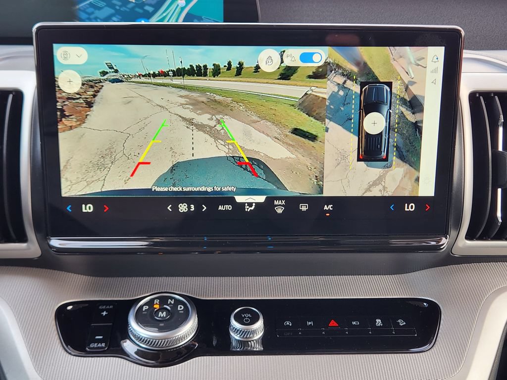 Used 2025 Ford Expedition Max Active AWD/4WD image 18