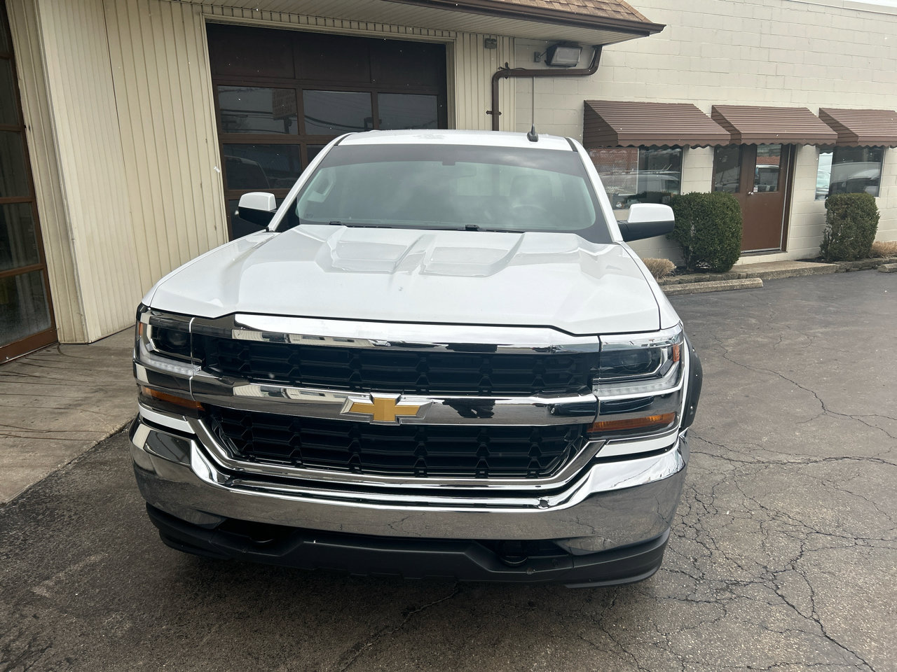 Used 2018 Chevrolet Silverado 1500 LT image 4