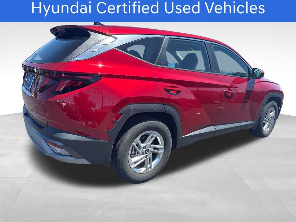 Certified 2025 Hyundai Tucson SE FWD image 6