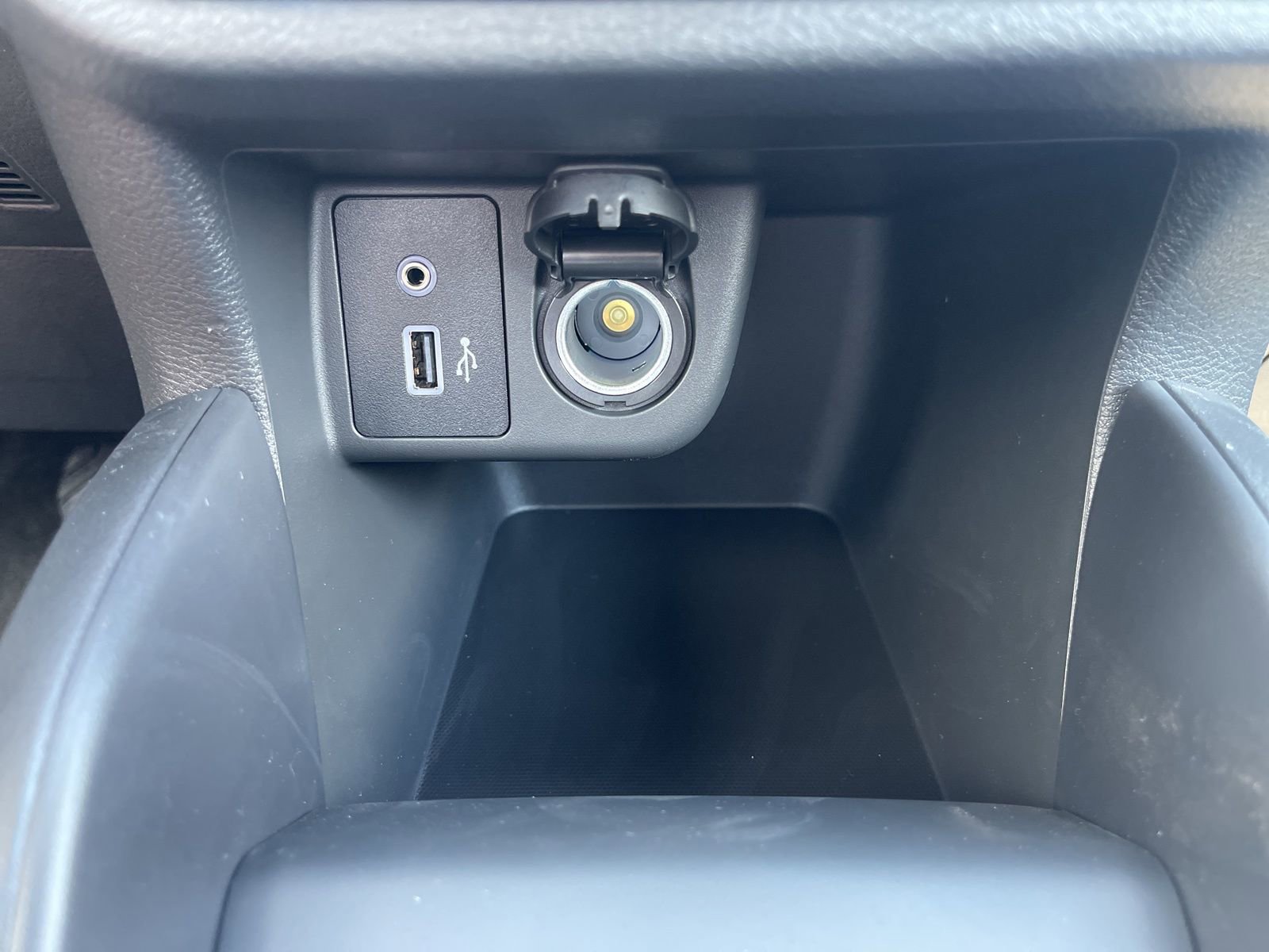 New 2025 Nissan Versa S w/ Trunk Package image 21