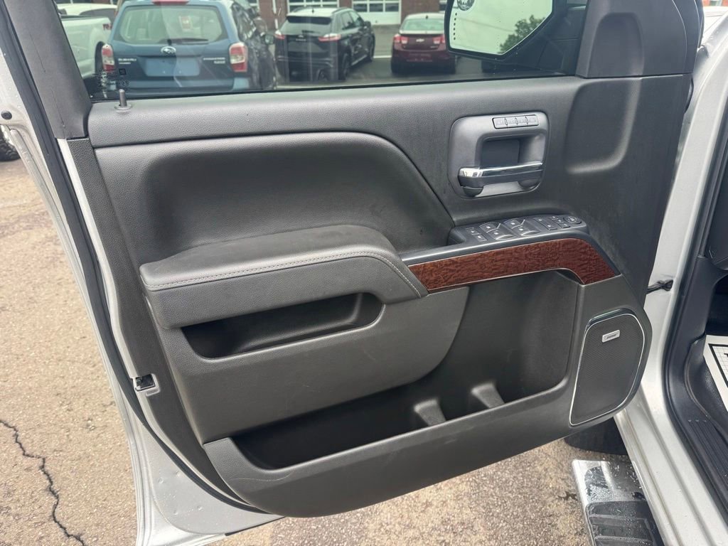 Used 2015 GMC Sierra 1500 SLT w/ SLT Crew Cab Value Package AWD/4WD image 32