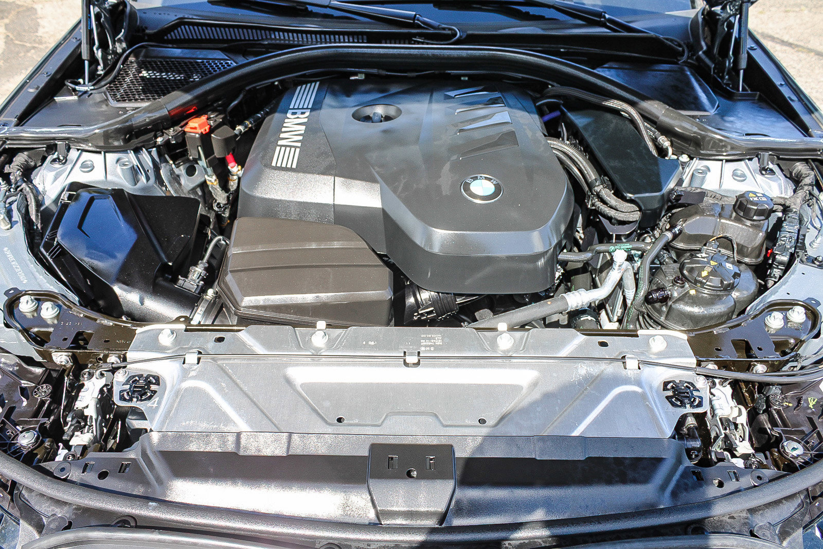 Used 2025 BMW 330i xDrive Sedan AWD/4WD image 27