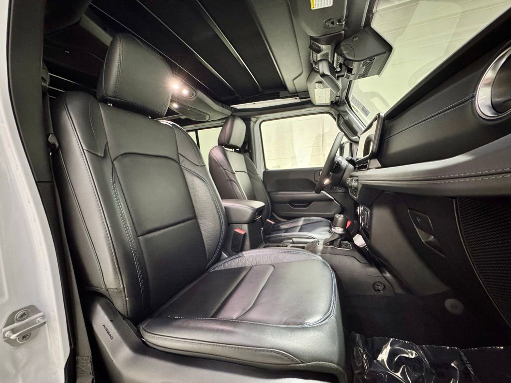 Used 2024 Jeep Wrangler High Altitude image 36