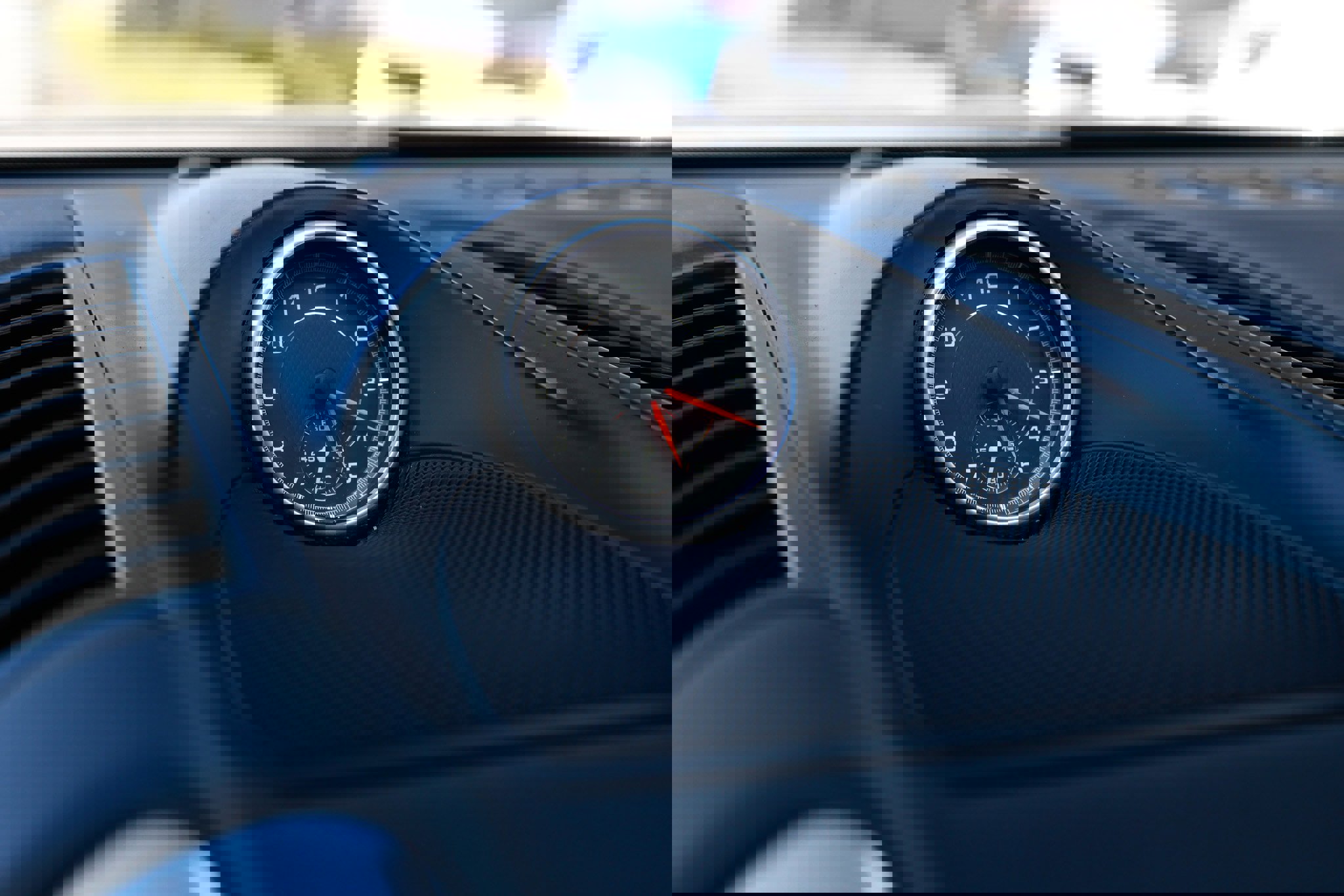 Used 2014 Porsche Cayenne Platinum Edition image 40