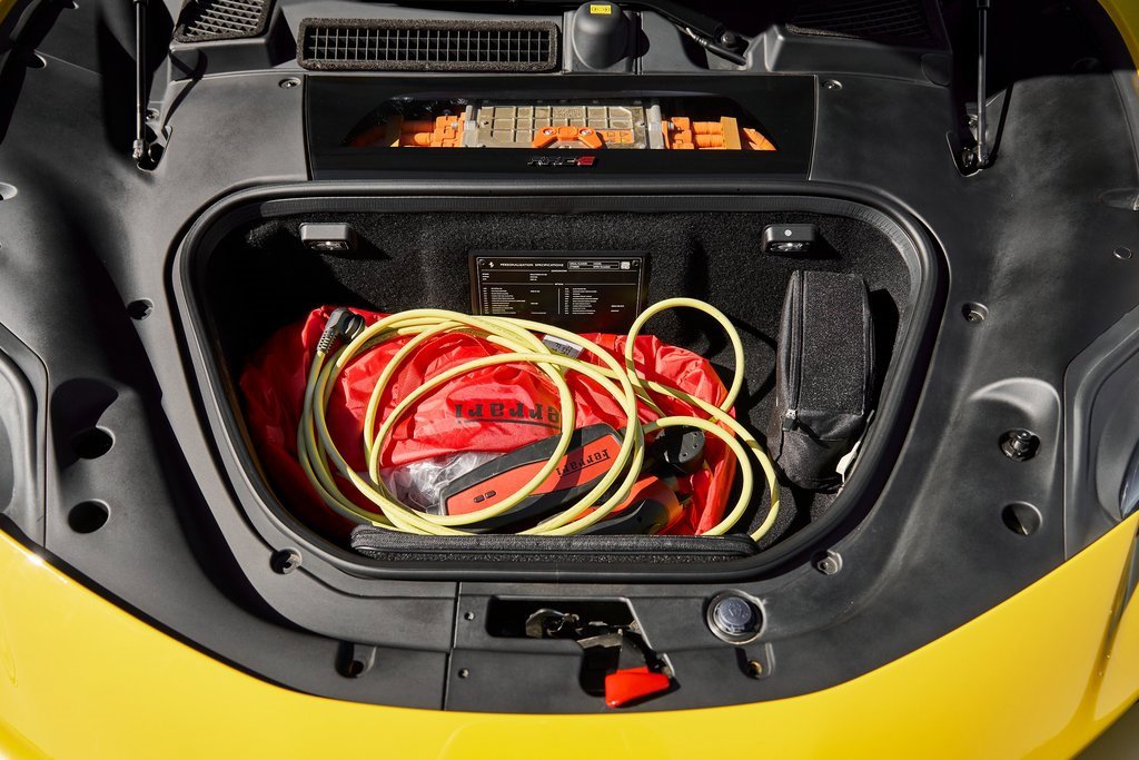 Used 2022 Ferrari SF90 Stradale image 17